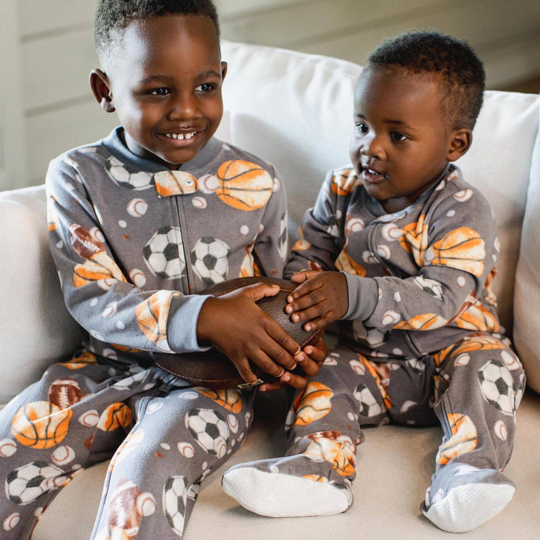 Burt's Bees Baby - Sports polarbee™ Repreve® Fleece Pajamas