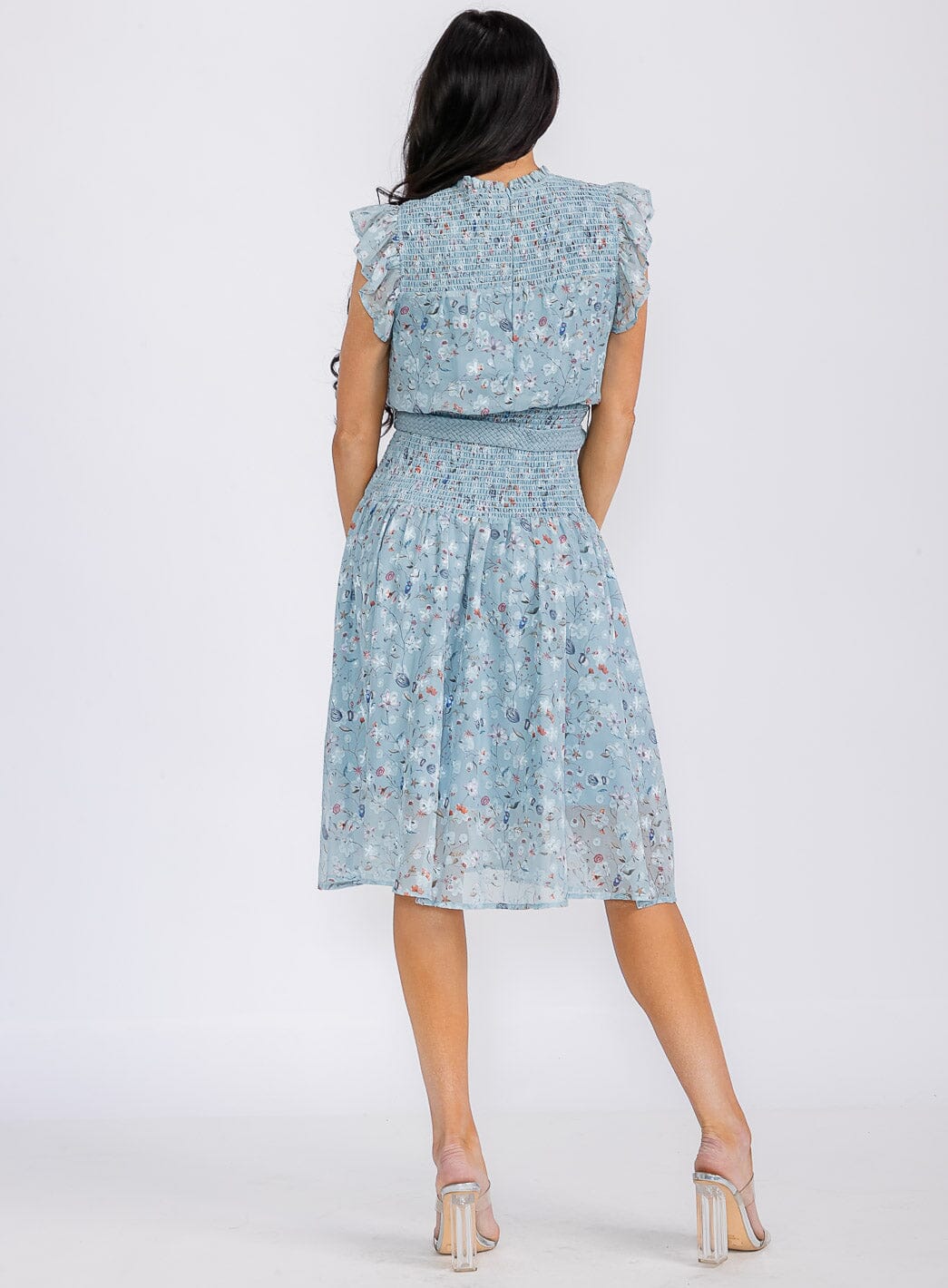 The Clothing Company Flutter Sleeve Smocked Floral Midi Dress – Mist Garden Print