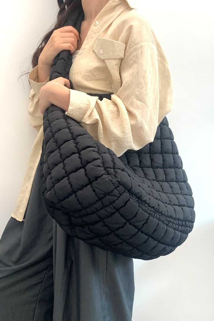 Cloud-Quilt Mega Tote — The “Carry Everything” Shoulder Bag 👜✨