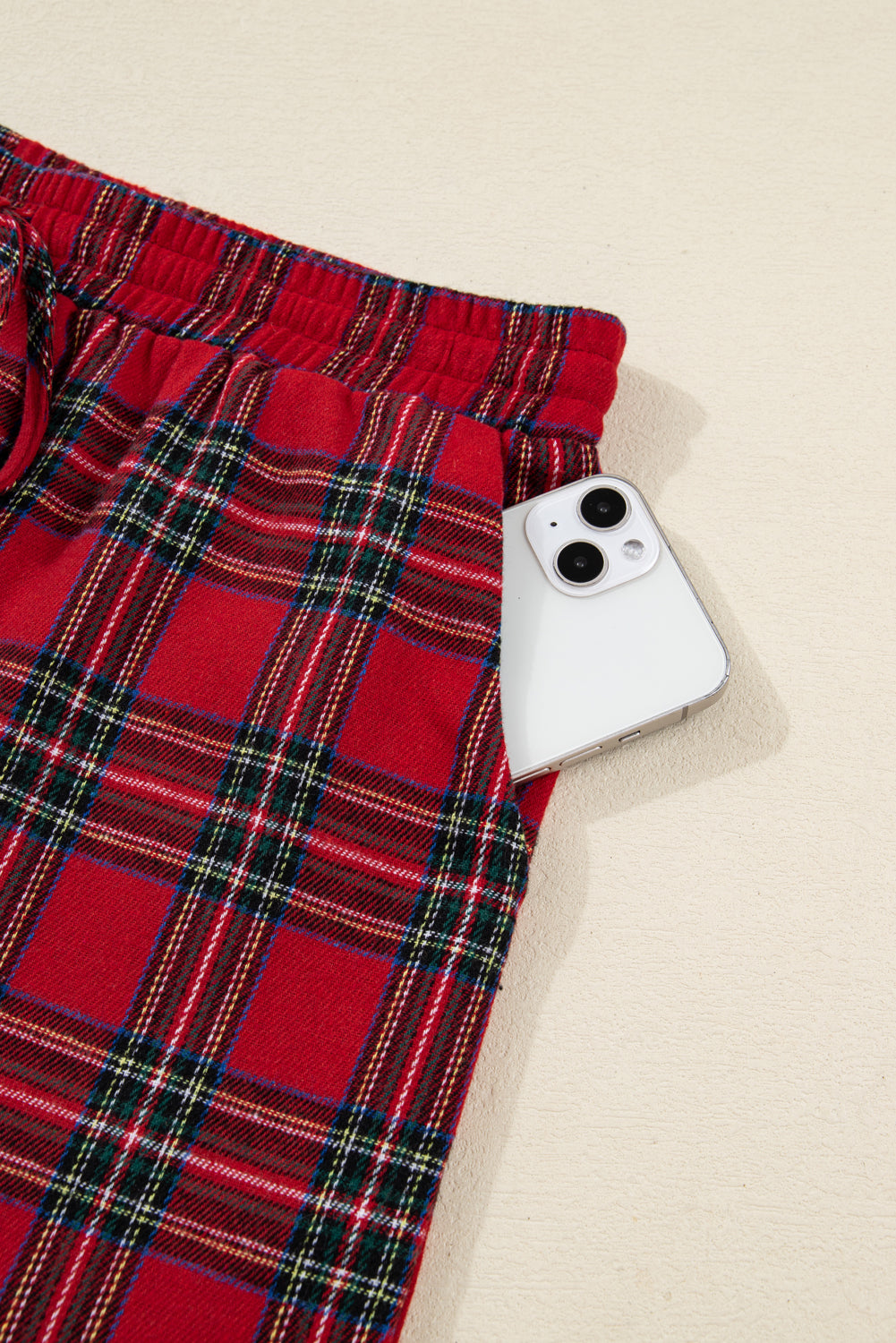 🎄 Luke & Estelle “Holiday Cheer Plaid PJ Set” – Cozy Up in Boutique Style ❤️💚