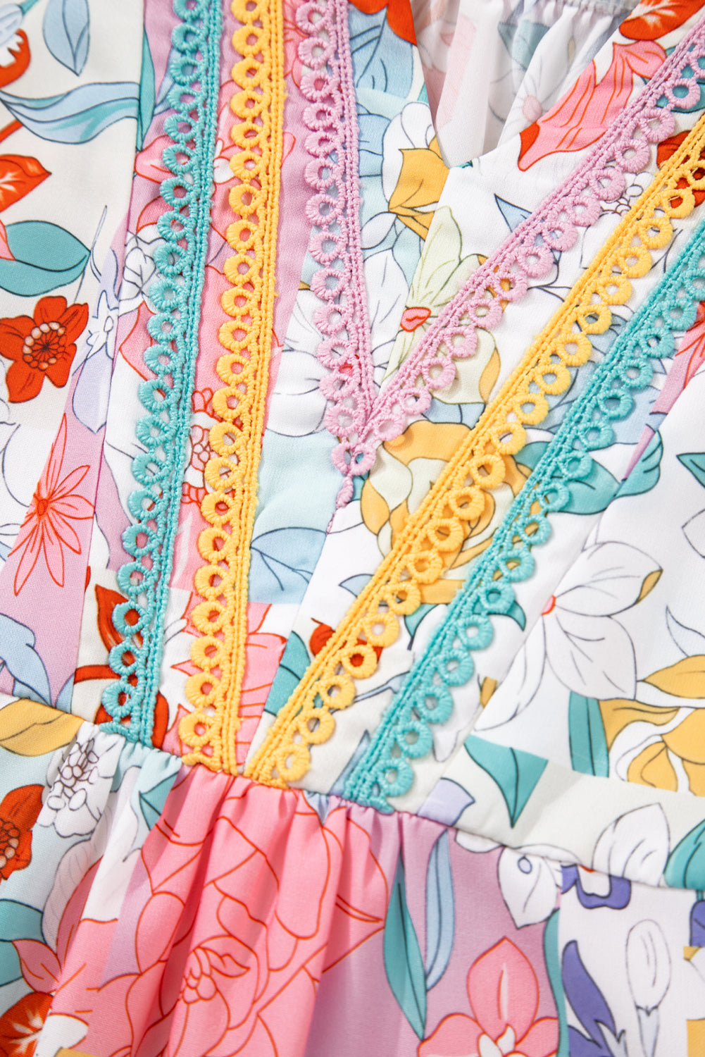 🌸 Confetti Garden Crochet-Trim Blouse