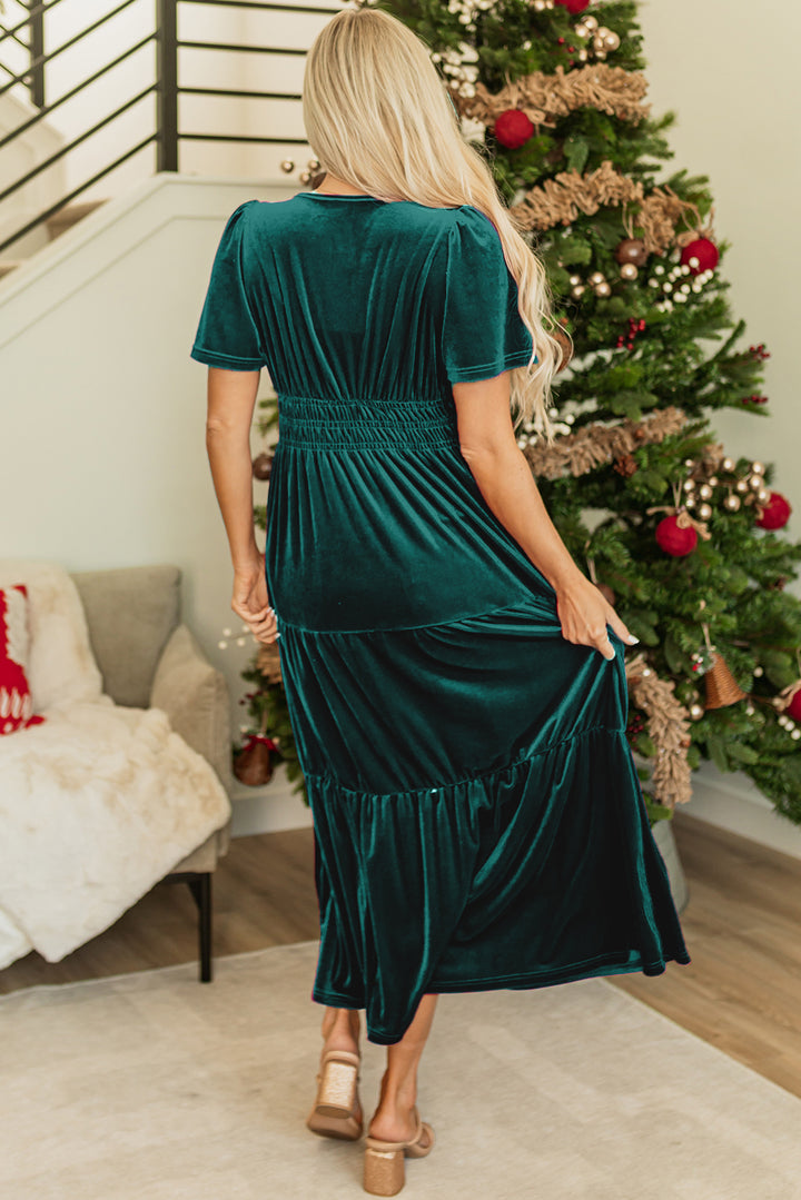 ✨ Enchanted Velvet Elegance Maxi Dress – Emerald Dream ✨