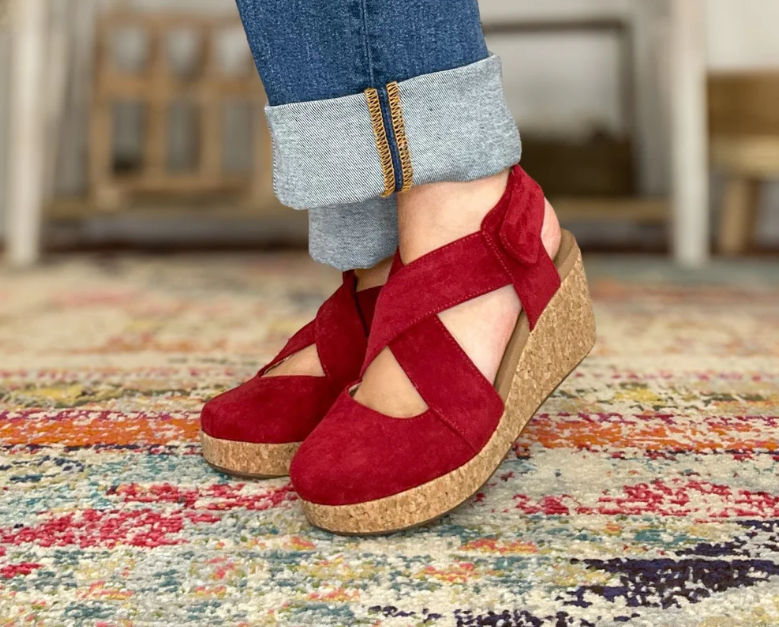 Corkys Case Closed – Dark Red Faux Suede