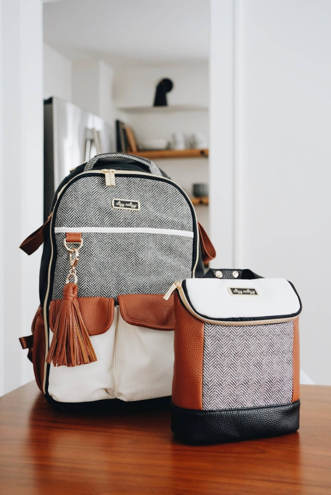 Itzy Ritzy - Coffee & Cream Chill Like A Boss™ Bottle Bag