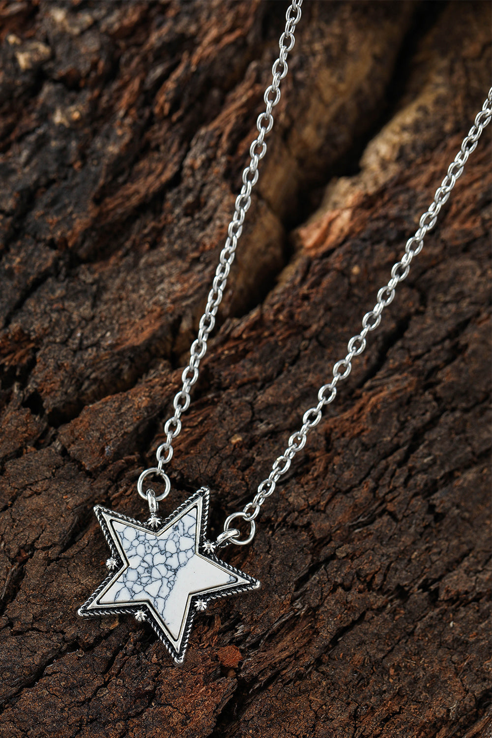 Western Cowgirl White Faux Turquoise Star Shape Pendant Silver Tone Chain Necklace